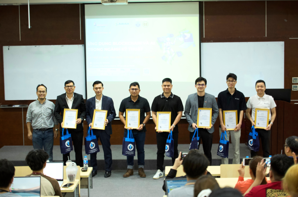 The speakers received letters of appreciation from the International University at the ABAII Unitour 15 event.