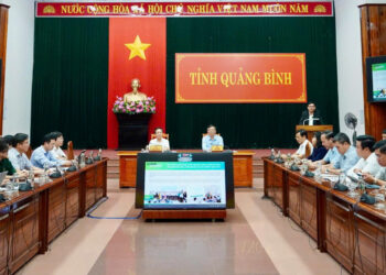 Mr. Tran Thang, Chairman of the Provincial People's Committee, Head of the Digital Transformation Steering Committee of Quang Binh Province, and Leader of the Task Force for implementing Project 06, presided over the meeting.