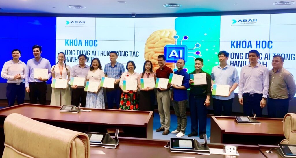 More than 30 officers from the Administrative Procedure Control Department, Government Office, participated in the "AI Applications in Administrative Work" training course organized by the ABAII Institute and were awarded certificates in printed and NFT formats.