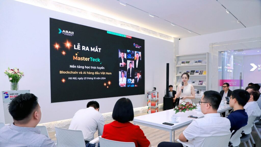 Ms. Nguyễn Vân Hiền, Deputy Director of ABAII Institute, Emphasizes the Goal of Popularizing Blockchain and AI for 1 Million Vietnamese Citizens