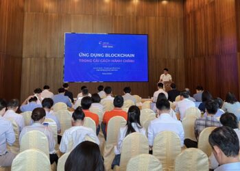 Toàn cảnh Hội thảo “Ứng dụng Công nghệ lõi - Động lực phát triển kinh tế số” tại Bình Định