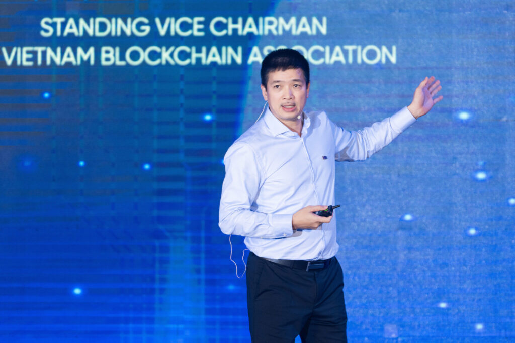 Mr. Phan Đức Trung Discusses the Evolving Landscape of Vietnam's and the Global Blockchain Industry, Focusing on Applications and Real Economic Impact