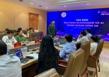 Application of Blockchain and AI in Law Enforcement: Enhancing Security and Order