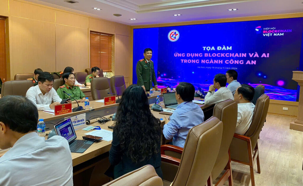 Major General Dương Văn Tính, Director of the Information Technology Department, Ministry of Public Security, shared insights on the interest in Blockchain and AI applications within the police force.