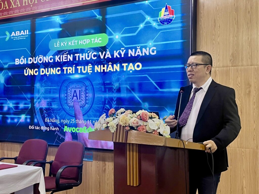 Assoc. Prof. Dr. Trần Mạnh Huy, Deputy Director of the ABAII Academy, affirmed that equipping young generations with AI knowledge will help them gain more confidence in their journey to explore the future.