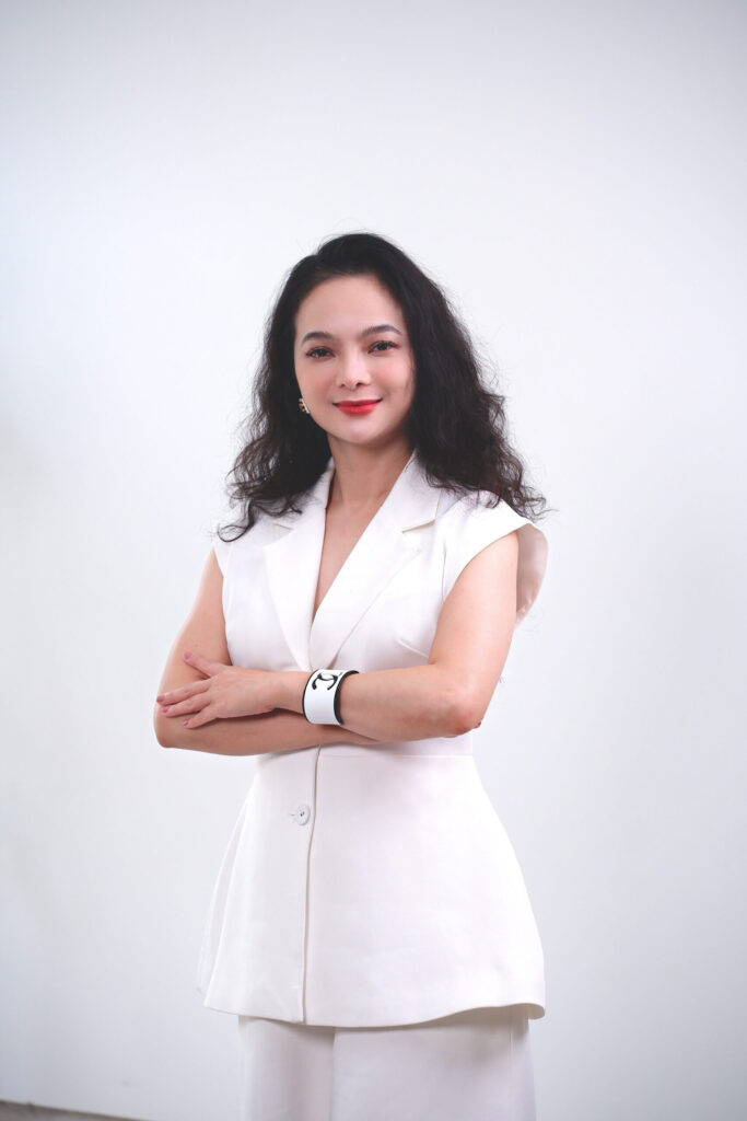 According to Ms. Nguyễn Vân Hiền, Secretary General of the Vietnam Blockchain Association, the Web3 community needs to proactively adhere to higher standards, contributing to the promotion of a healthy and sustainable market development.