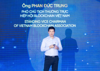 Blockchain Expert Phan Đức Trung.