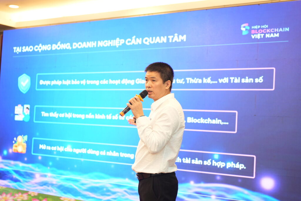 Ông Phan Đức Trung, Phó Chủ tịch thường trực Hiệp hội Blockchain Việt Nam nhấn mạnh sự cấp thiết của Luật công nghiệp Công nghệ số.