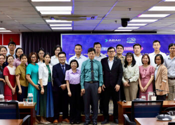 Các cán bộ, công chức tham dự chương trình tập huấn ứng dụng AI trong lĩnh vực hành chính công do Viện ABAII phối hợp tổ chức tại TPHCM