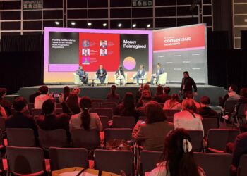 Toàn cảnh phiên thảo luận về quy định pháp lý blockchain tại Consensus Hong Kong 2025