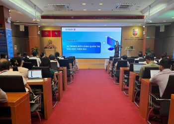 Toàn cảnh khóa học chuyên đề “Ứng dụng Trí tuệ Nhân tạo trong công tác lãnh đạo, quản lý”.