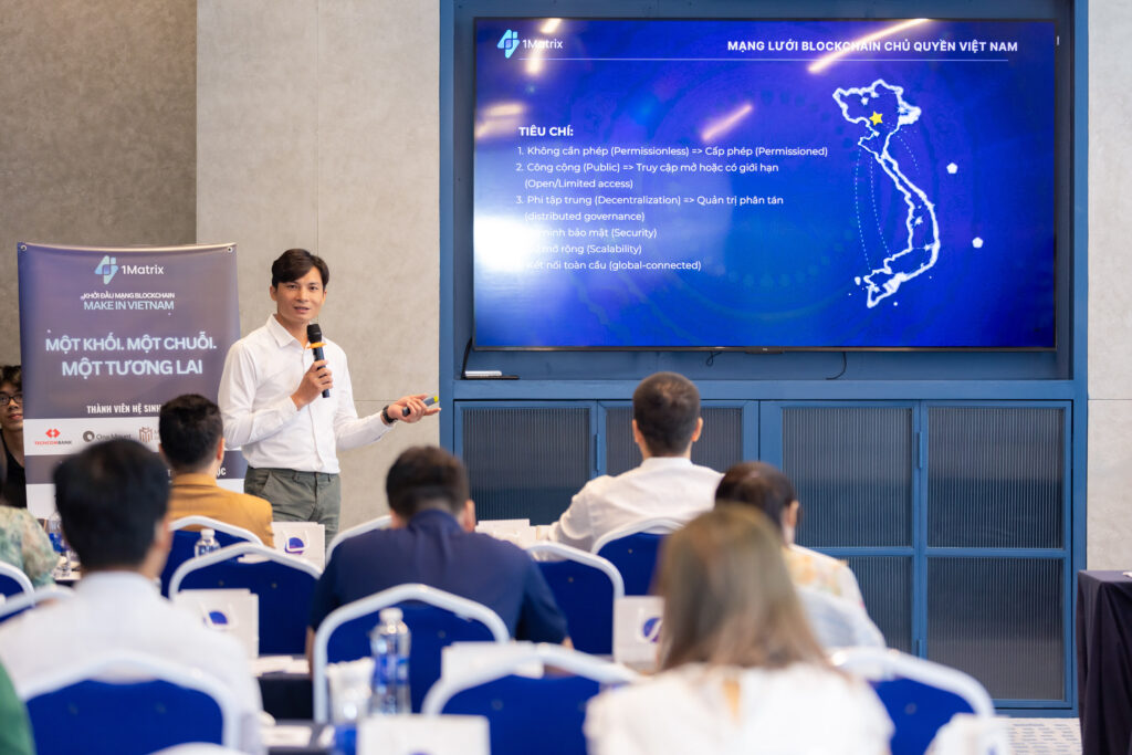 TS. Đỗ Văn Thuật chia sẻ về chiến lược phát triển mạng Blockchain “Make in Việt Nam” và giải pháp Blockchain-as-a-Service.