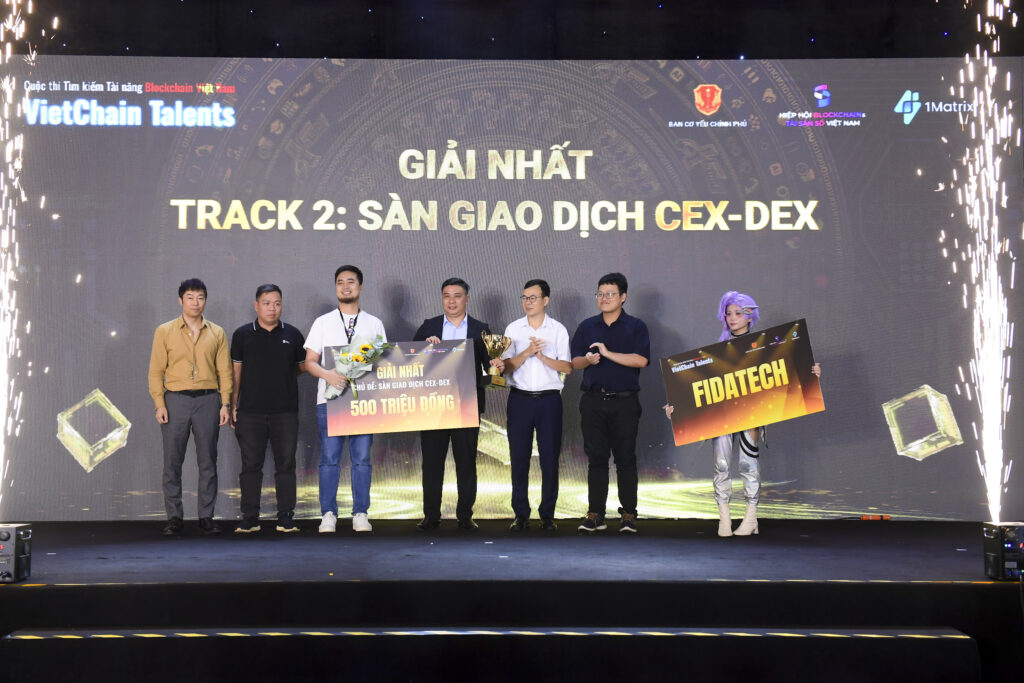 Đội FidaTech với dự án VEXTOR xuất sắc giành giải Nhất chủ đề 2: Sàn giao dịch CEX-DEX