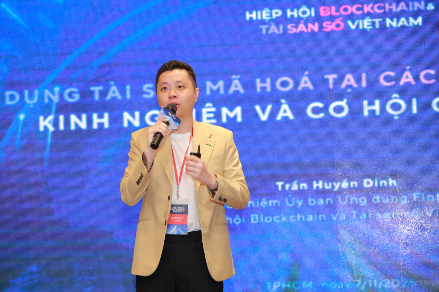 Ông Trần Huyền Dinh, Chủ nhiệm Ủy ban Ứng dụng Fintech VBA, chia sẻ về xu hướng token hóa tài sản thật và kinh nghiệm quốc tế trong xây dựng trung tâm tài chính số.