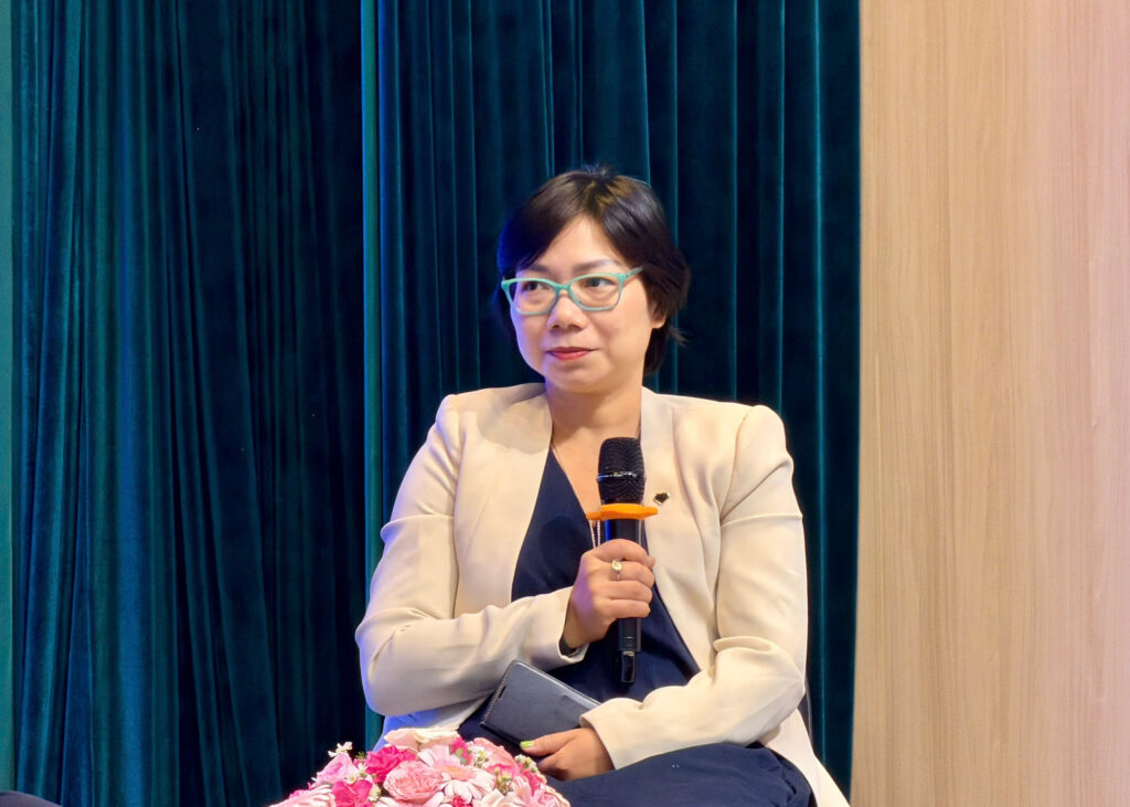 Bà Khuất Bích Thủy, Giám đốc pháp lý và cấp phép thị trường Việt Nam, Tập đoàn Công nghệ Tether chia sẻ về vai trò của stablecoin trong thanh khoản và thanh toán xuyên biên giới.