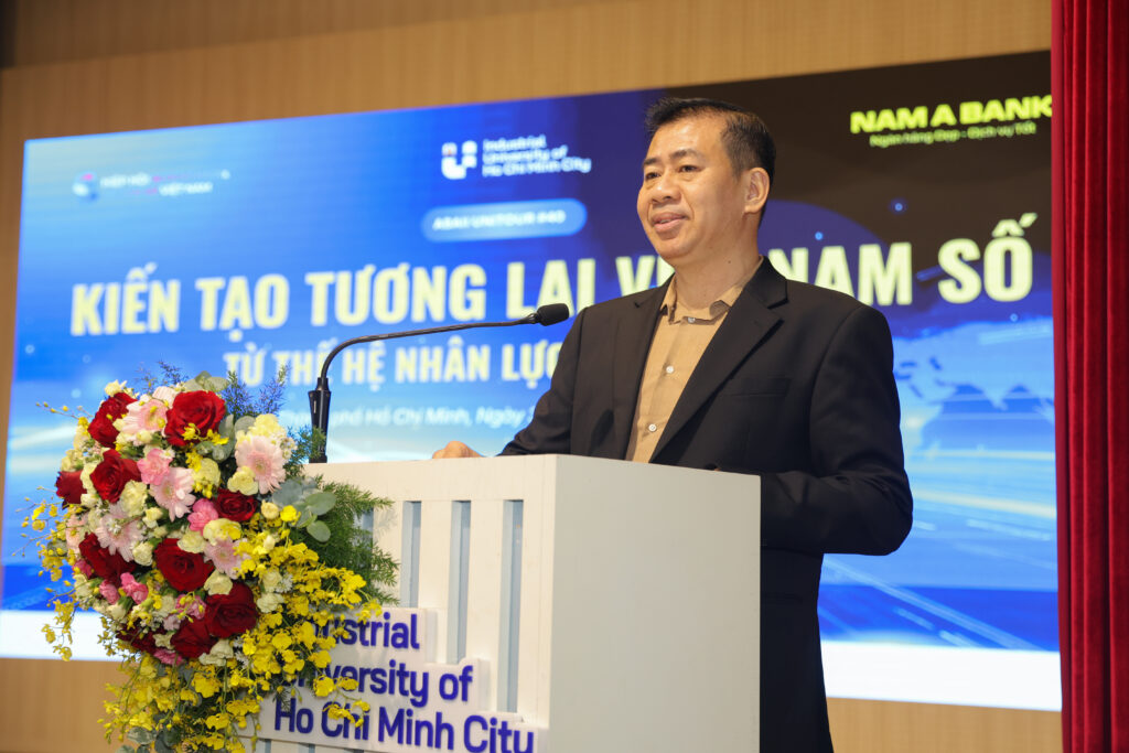 PGS.TS Phan Hồng Hải, Hiệu trưởng Trường Đại học Công nghiệp TP.HCM phát biểu khai mạc chương trình.