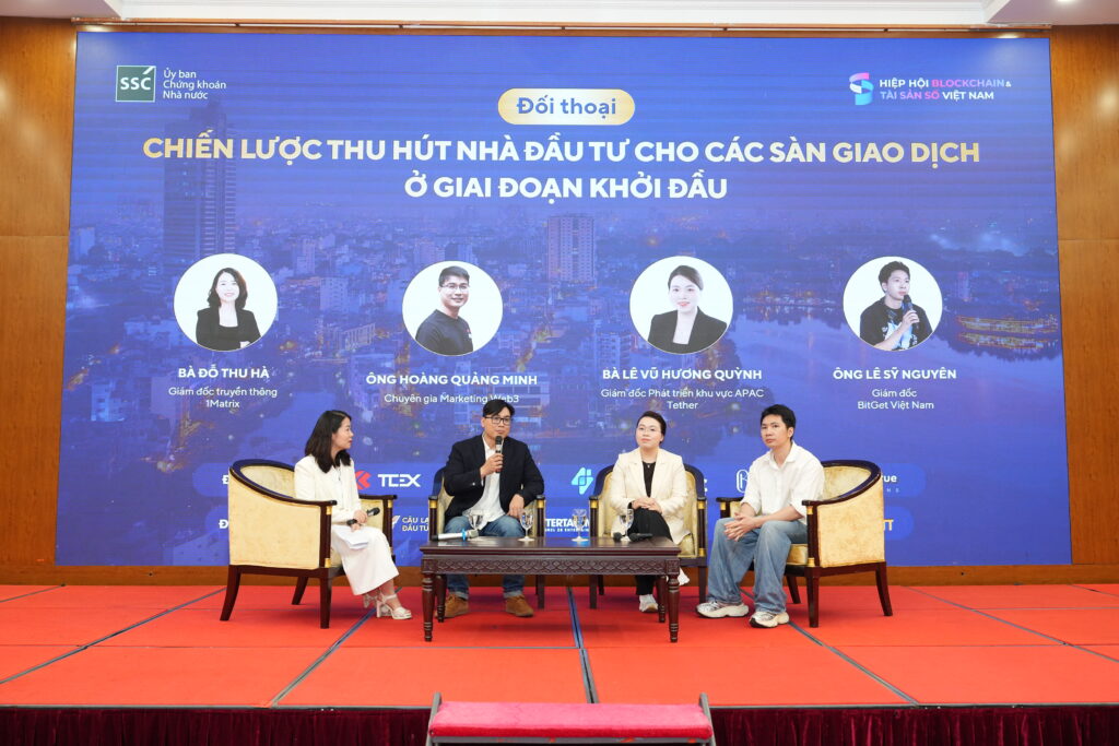 (Từ trái qua phải) Bà Đỗ Thị Thu Hà (Công ty 1Matrix), ông Hoàng Quảng Minh (Chuyên gia Marketing Web3), bà Lê Vũ Hương Quỳnh (Tether) và ông Lê Sỹ Nguyên (Bitget Việt Nam) cùng thảo luận về những chiến lược thu hút nhà đầu tư cho các sàn giao dịch nội địa ở giai đoạn đầu.