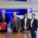 Luật sư Phùng Anh Tuấn, Ủy viên Ban Chấp hành VBA và ông Olivier Vigna, Tổng Giám đốc Paris EUROPLACE thực hiện ký kết Biên bản ghi nhớ hợp tác giữa hai bên trong lĩnh vực blockchain, fintech và tài sản số.