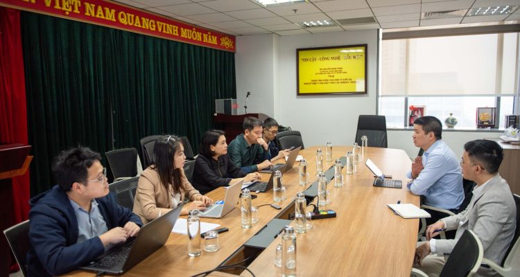 Lãnh đạo NEAC và VBA thảo luận chiến lược phát triển blockchain tại buổi làm việc