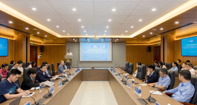 GS.TS Mai Thanh Phong, Hiệu trưởng Trường Đại học Bách khoa - ĐHQG TP.HCM, phát biểu về định hướng phát triển nguồn lực và hạ tầng công nghệ chiến lược.