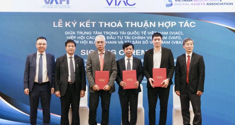 VIAC ký kết thỏa thuận hợp tác cùng VAFI và VBA nhằm phối hợp phát triển cơ chế giải quyết tranh chấp cho các lĩnh vực tài chính, công nghệ và tài sản số.